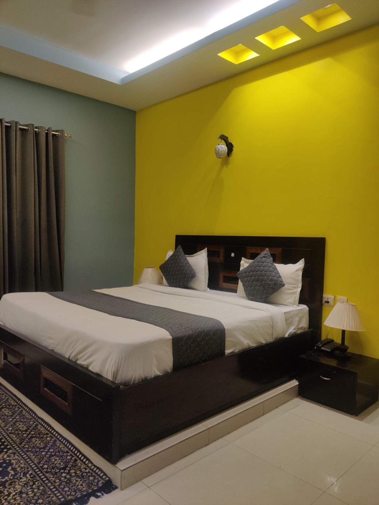 Hotel Delhi Airport Plaza Igi Airport นิวเดลี ภายนอก รูปภาพ