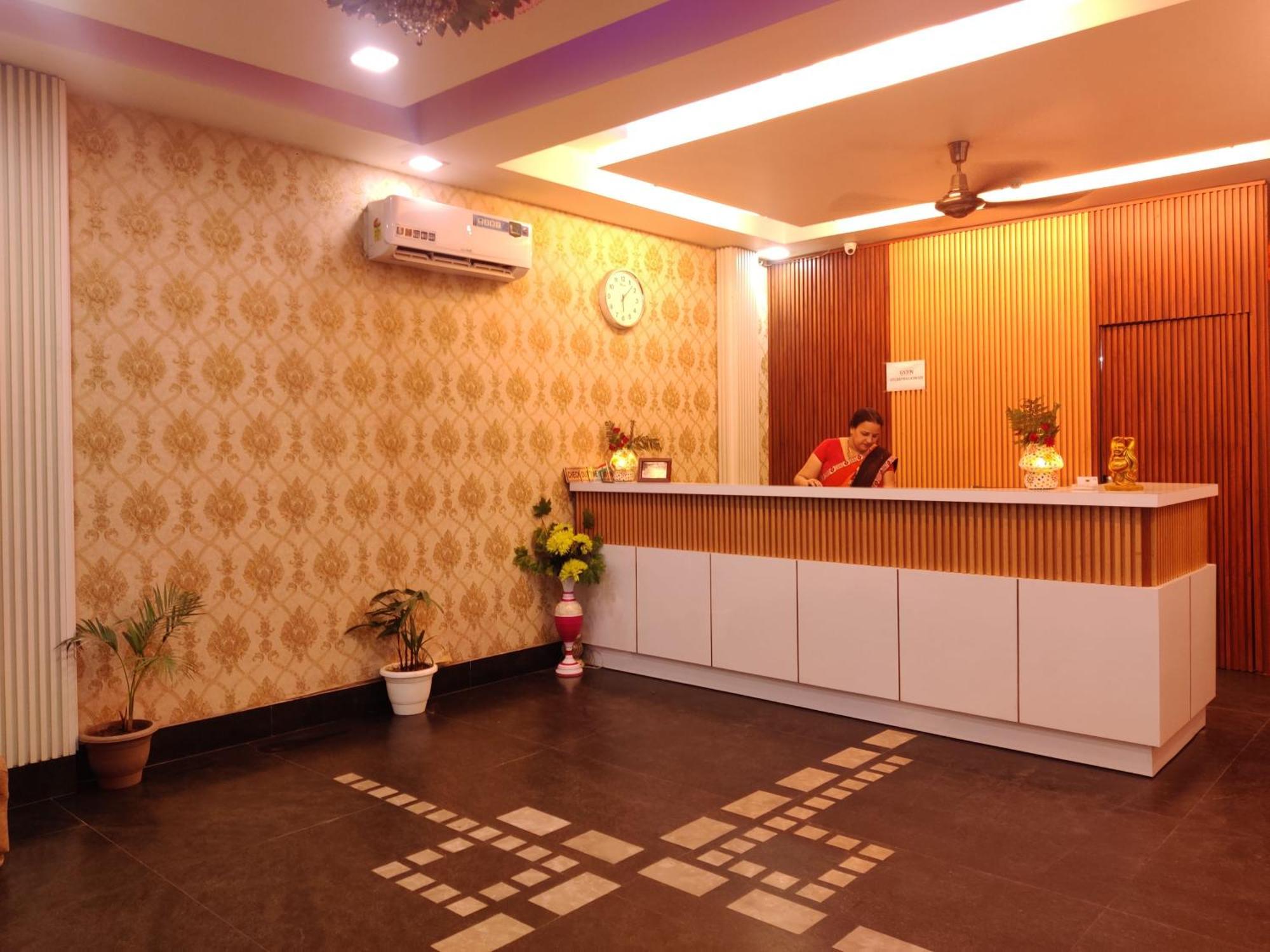 Hotel Delhi Airport Plaza Igi Airport นิวเดลี ภายนอก รูปภาพ