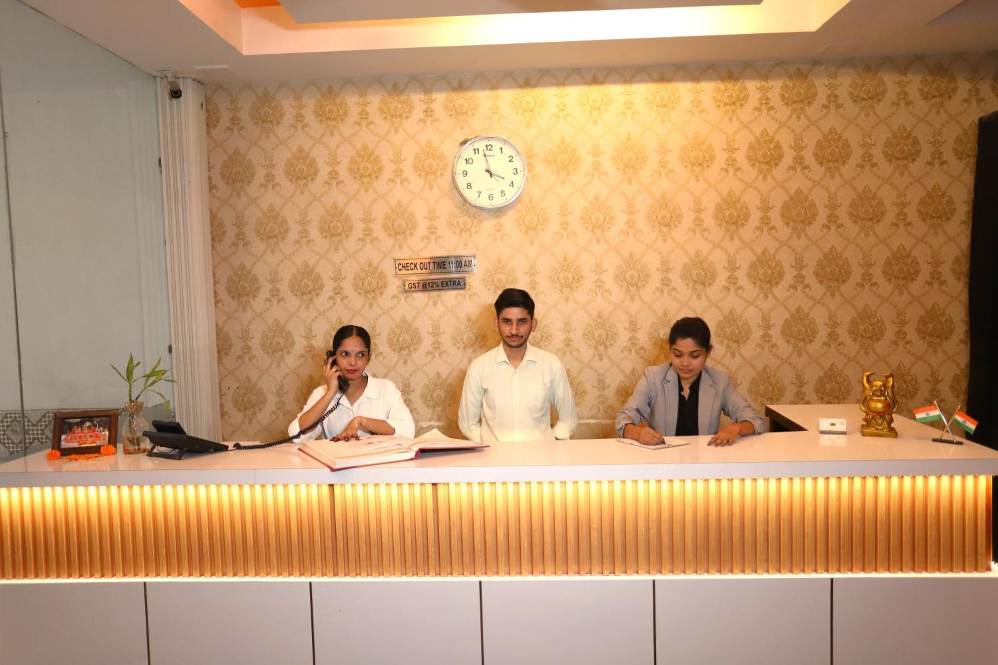 Hotel Delhi Airport Plaza Igi Airport นิวเดลี ภายนอก รูปภาพ